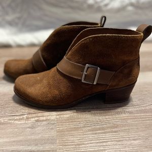 UGG bootie boot